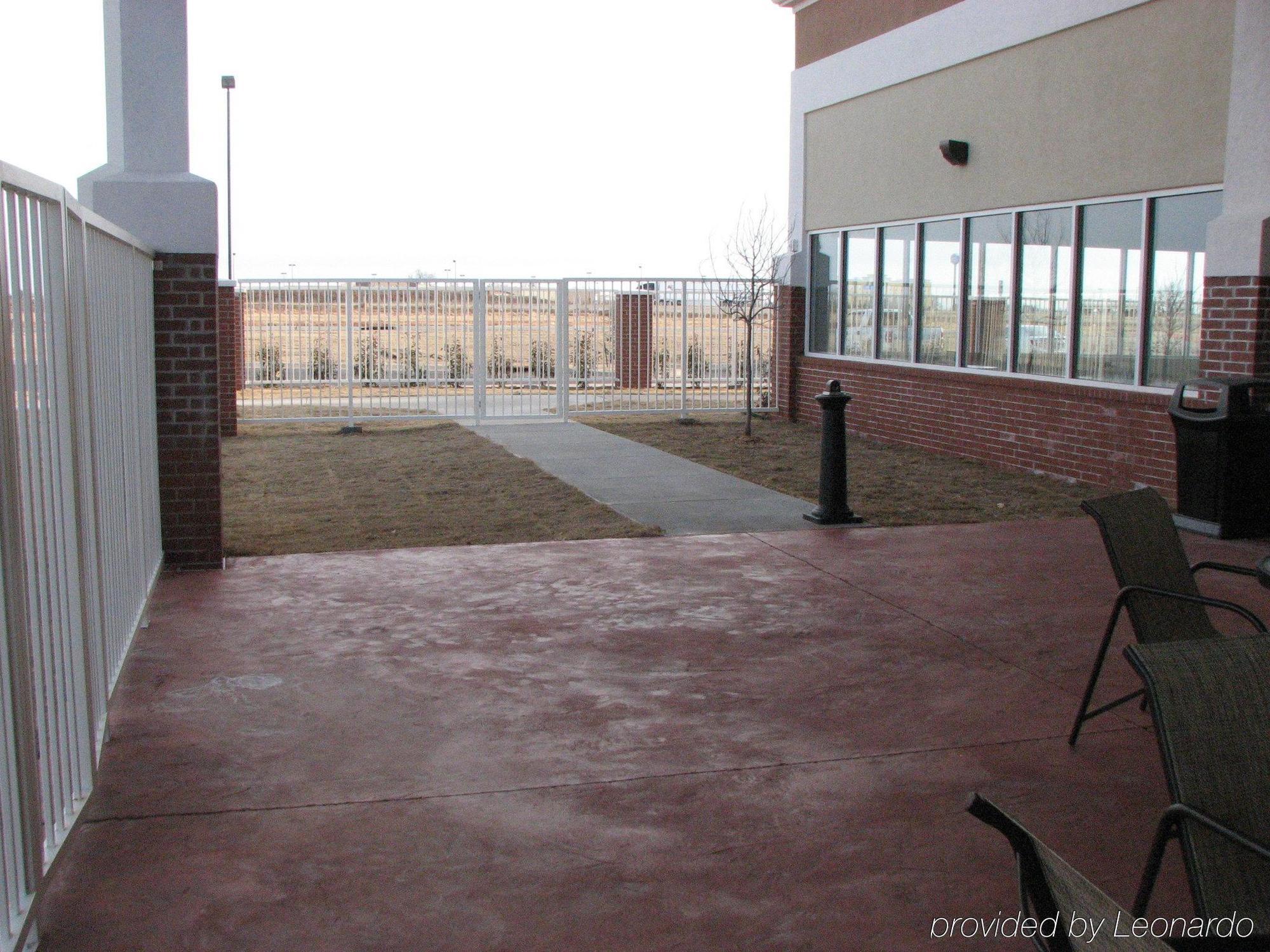 Holiday Inn Express Hotel And Suites Elk City By Ihg Exterior foto